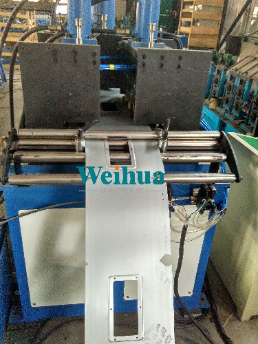 全自動戶外箱冷彎成型生產線